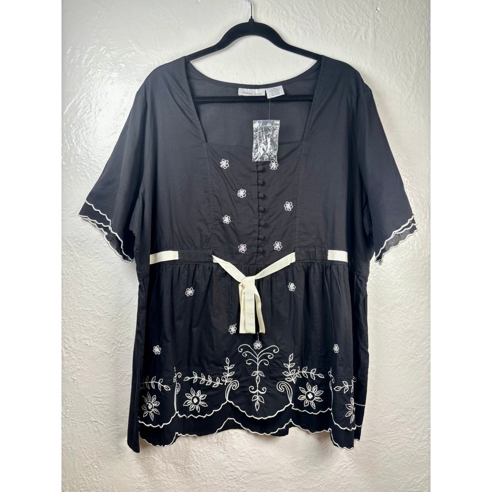 Babydoll Blouse Womens 1X Black White Embroidered Cottagecore Romantic Coquette